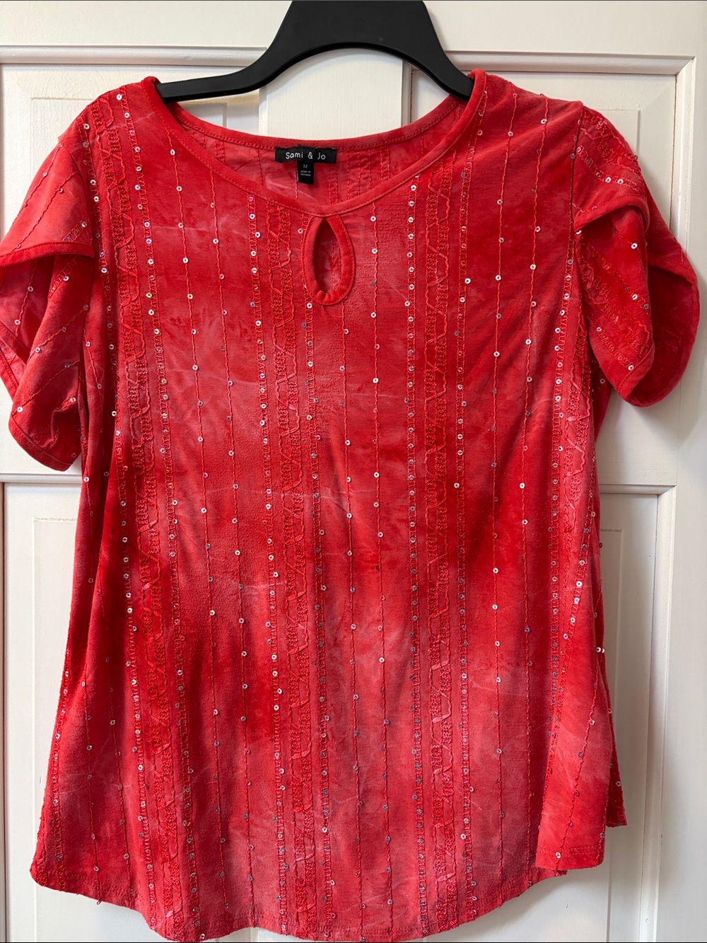 Sami & Jo Red Short-Sleeve Sequin Keyhole Top